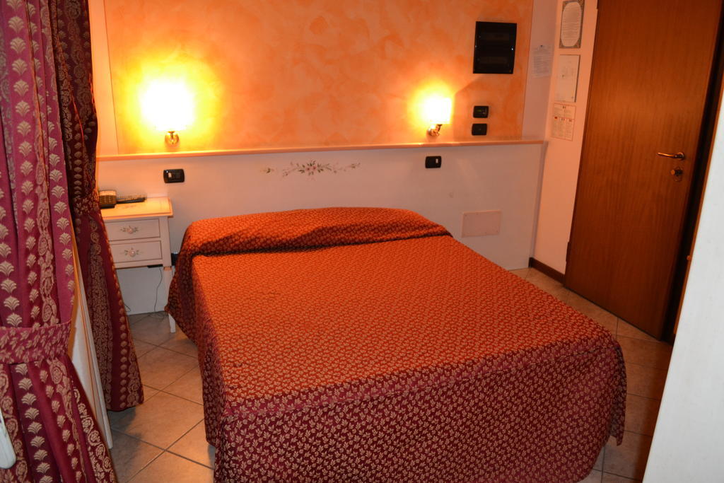 Albergo La Piana Ghedi Rum bild