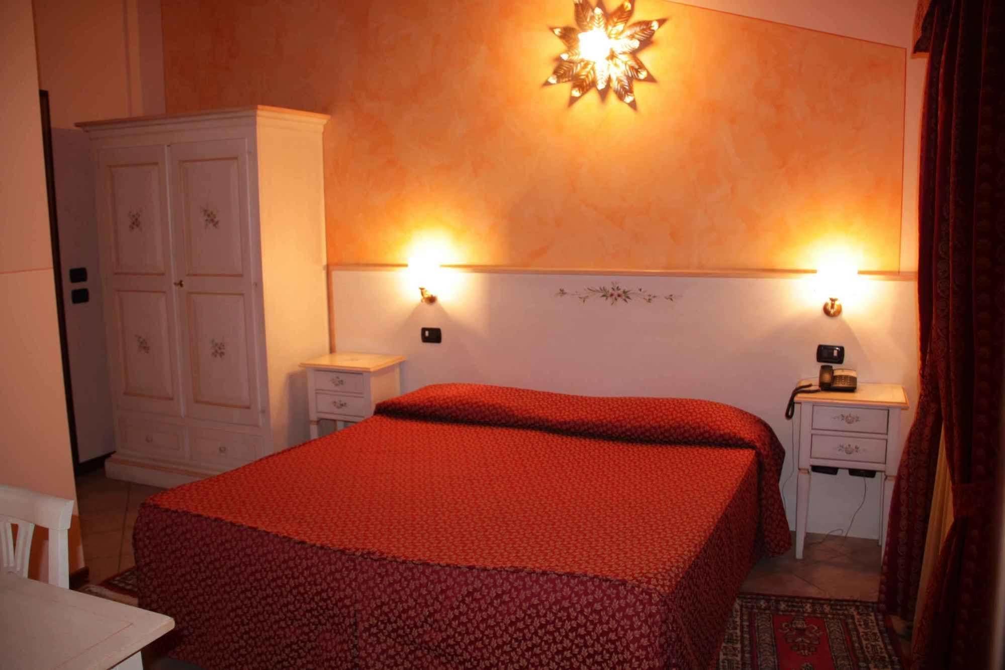 Albergo La Piana Ghedi Exteriör bild